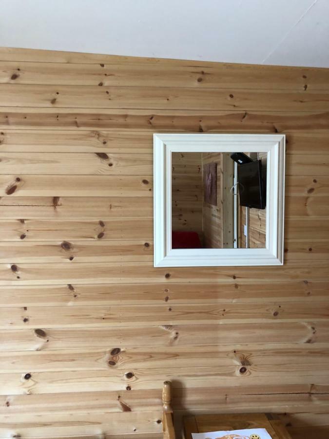 1 Lochness Rooms&hostel *